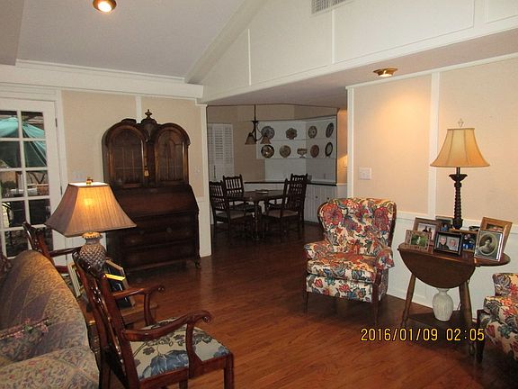 5th image of 2622 Oaklawn Dr