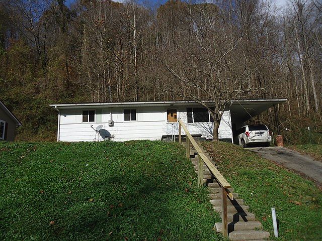 1st image of 851 6th St