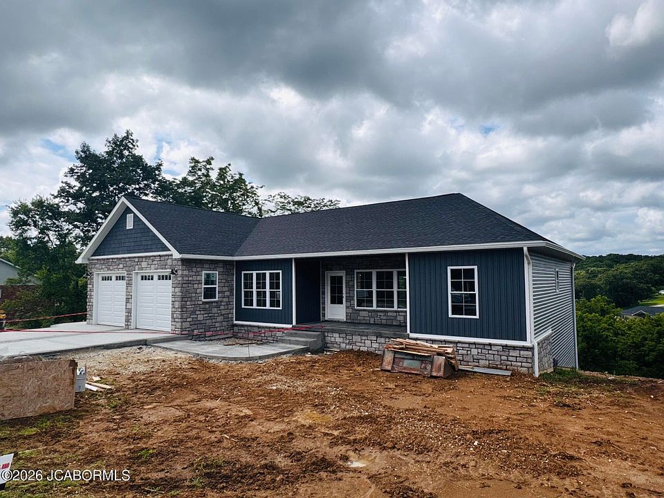 2nd image of 271 Scenic Acres Ln