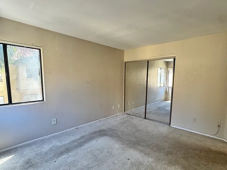 1134 W Blaine St #202 — Photo 6
