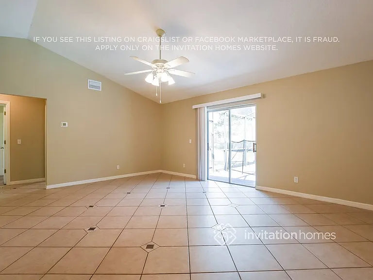 37118 Sandy Ln — Photo 3