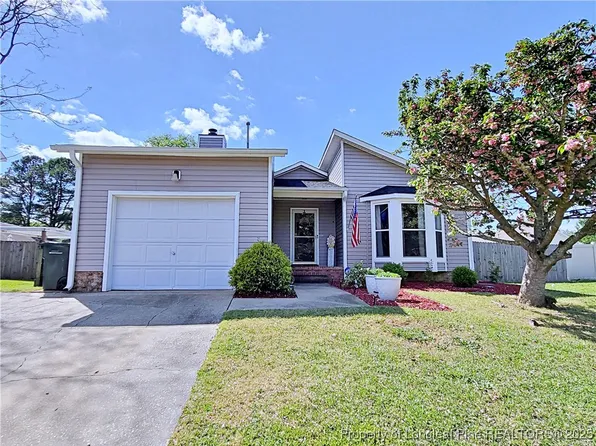 6374 Lake Trail Dr, Fayetteville, NC 28304