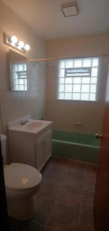 3 bed, 1195 sqft, $1,395 — Photo 4