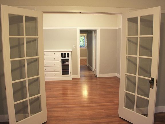 2nd image of 2815 I St APT 3