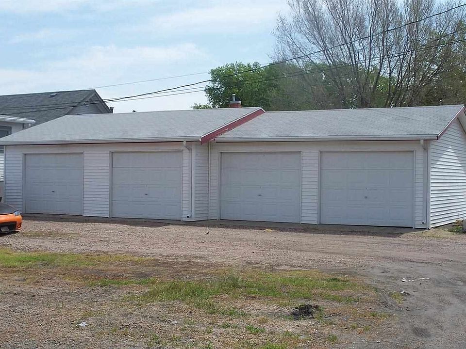 2nd image of 1118 W 6th St