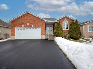 32 Chalk Ct, Cambridge, ON N1T 1Y6
