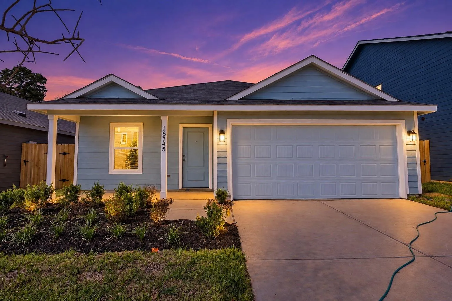 4 bed, 2.0 bath, 1667 sqft, $1,875 — Photo 1