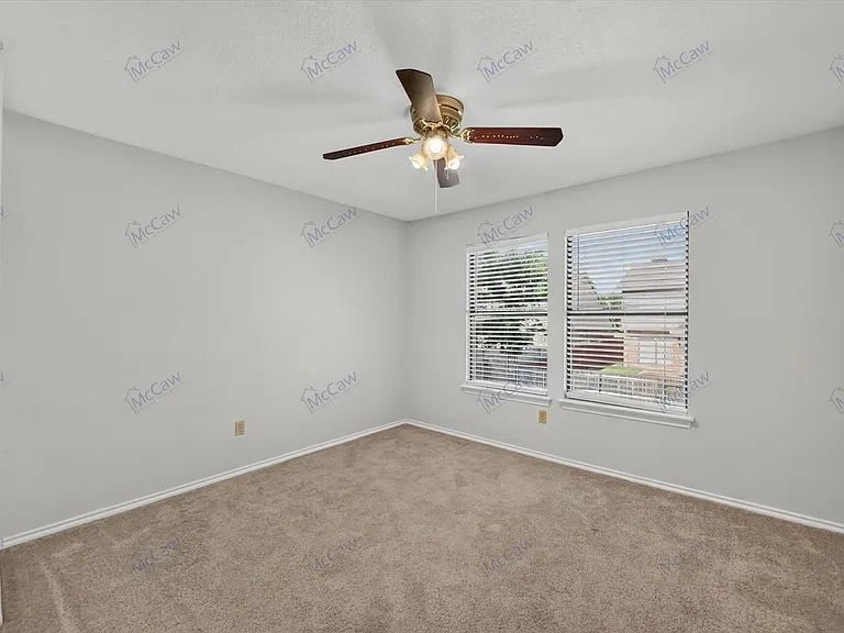 4301 Hudson Ave — Photo 11