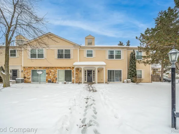 833 Bloomfield Village Blvd APT B, Auburn Hills, MI 48326