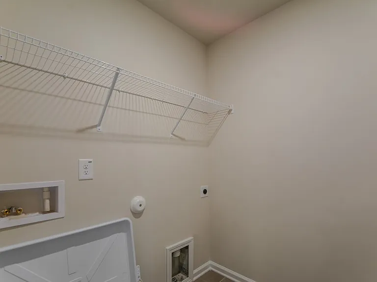 217 Brook Farm Ln — Photo 12