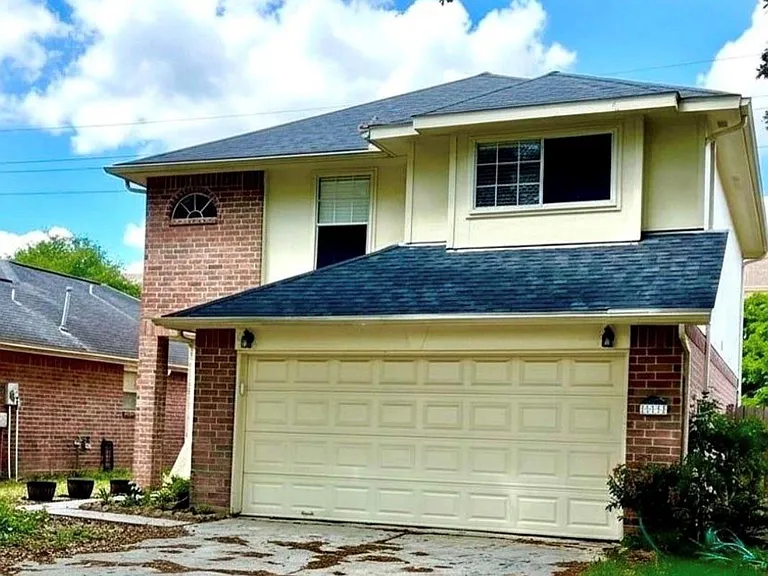 12110 Bowsman Dr — Photo 2