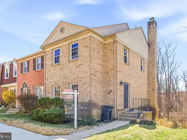 9984 Whitewater Dr, Burke, VA 22015