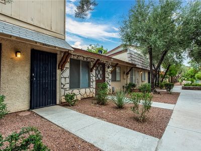 3925 Visby Ln, Las Vegas, NV, 89119