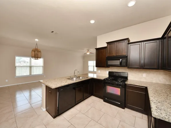 727 Mill Spring Ct, Rosenberg, TX 77469