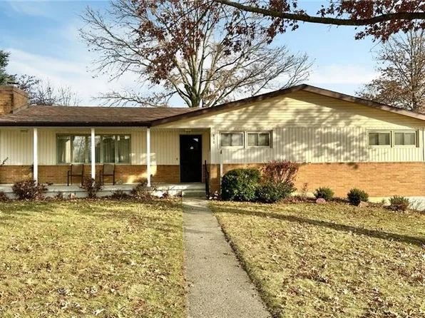 830 Town And Country Ln, Trenton, MO 64683