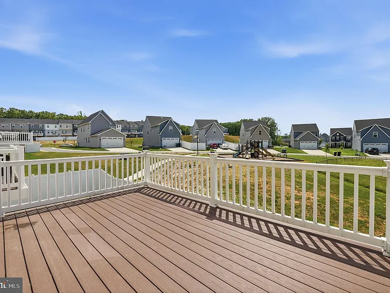 8718 Stevenson Ln — Photo 33