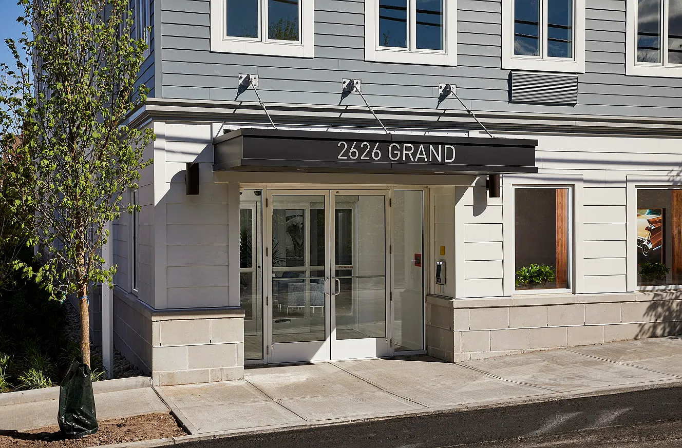 Grand27 — Photo 1
