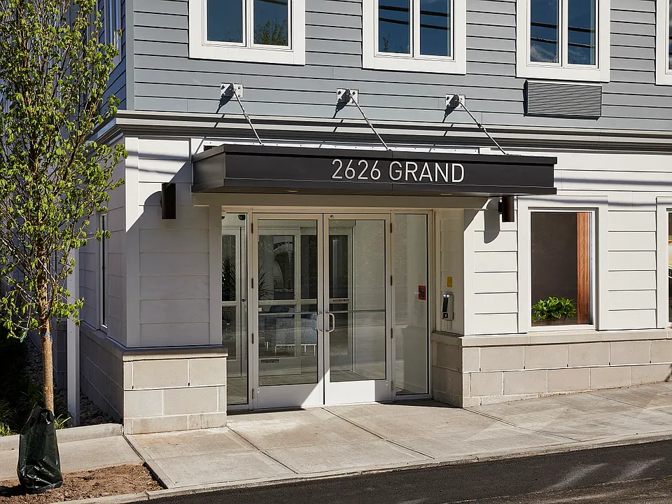 Grand27