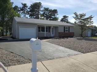 47 Whitmore Dr, Toms River, NJ 08757