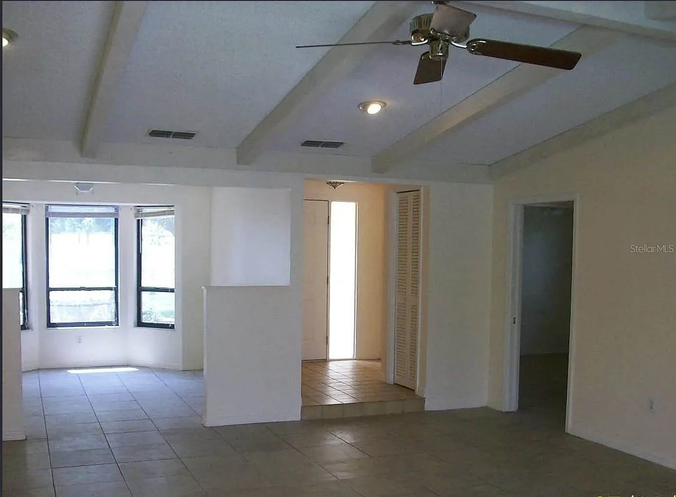 3 bed, 1638 sqft, $2,495 — Photo 2