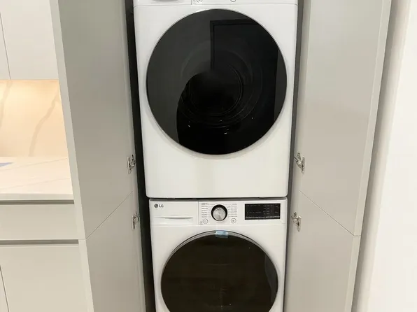 187 Bond Street image 10 of 12