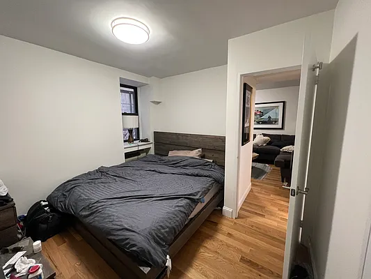 Rented by Living New York | media 13