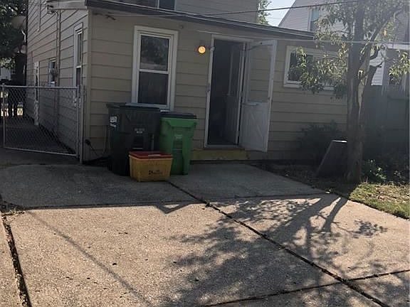 2nd image of 22357 Coulter Ave