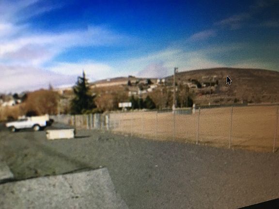 3rd image of 528 Jadehurst Dr