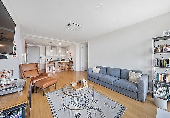 3rd image of 233 18th St #3A