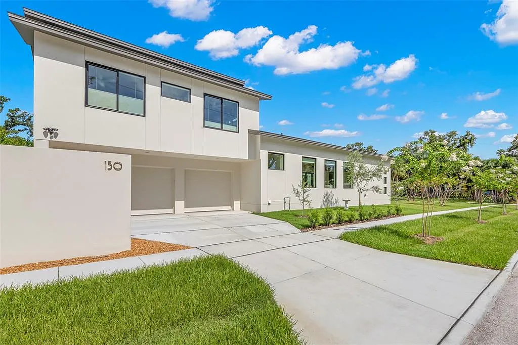 2 bed, 1.0 bath, 728 sqft, $1,800 — Photo 1