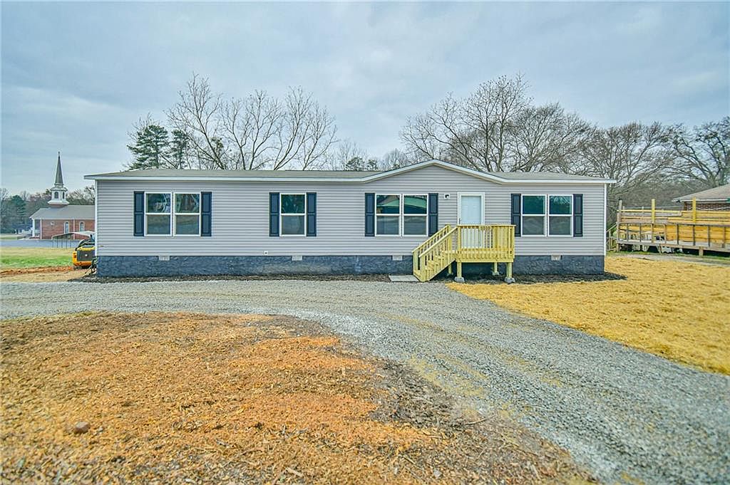 1010 Mize Rd, Toccoa, GA 30577 Zillow