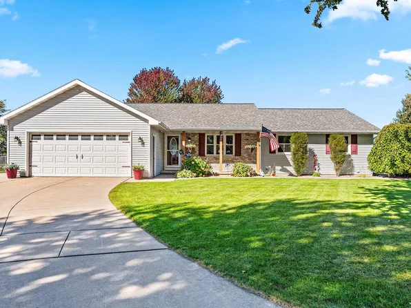 3123 W Ottertail Ct, Green Bay, WI 54311