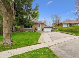 12 Delmar Blvd, Guelph, ON N1E 2K8