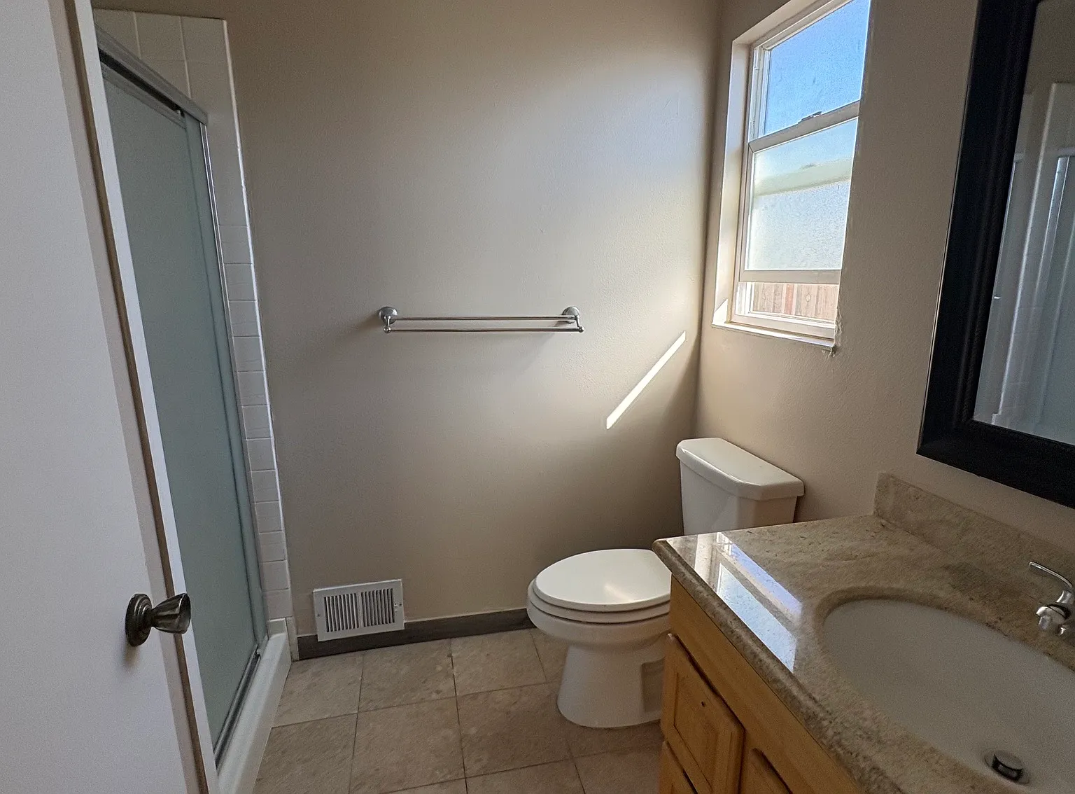3 bed, 1248 sqft, $3,200 — Photo 1