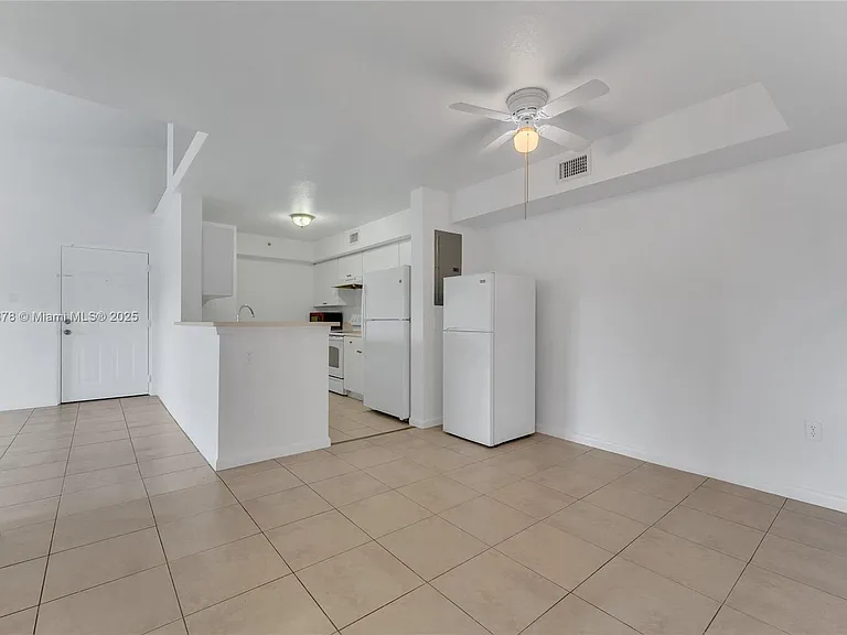 15400 SW 284th St #1312 — Photo 8