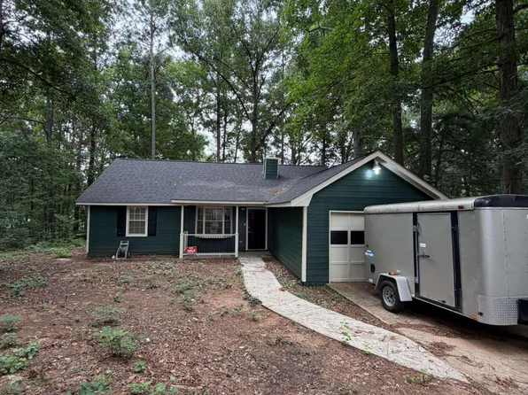 1094 Crystal Lake Rd, Atlanta, GA 30349