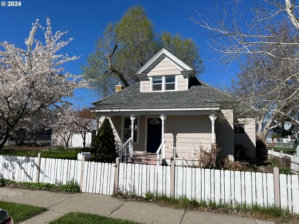 2815 7th St, Baker City, OR 97814