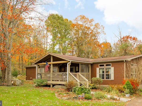 968 Hutton Rd, Oakland, MD 21550