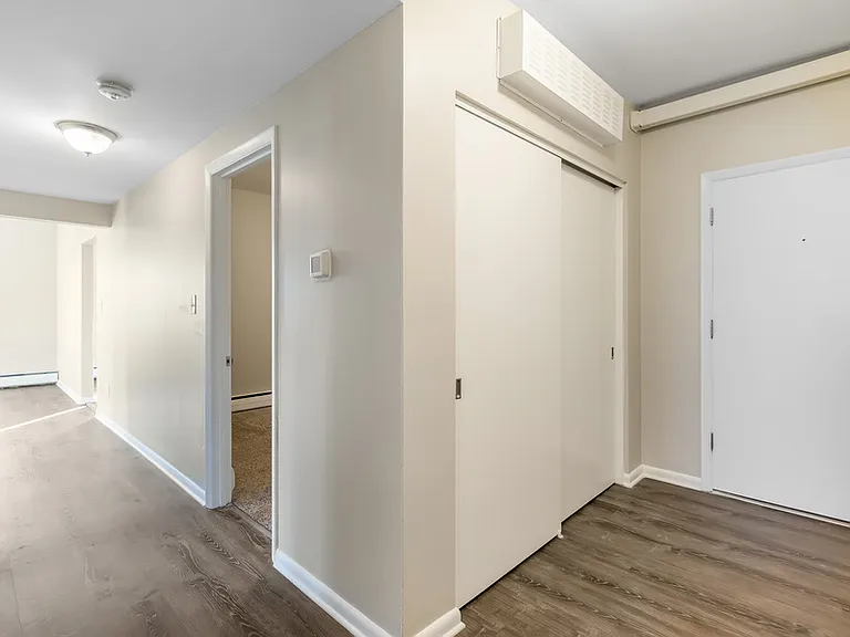 2311 E North Ave #13 — Photo 3