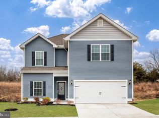 17087 Rollins Rd, Bowling Green, VA 22427