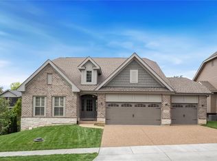 933 Grand Reserve Dr, Chesterfield, MO 63017