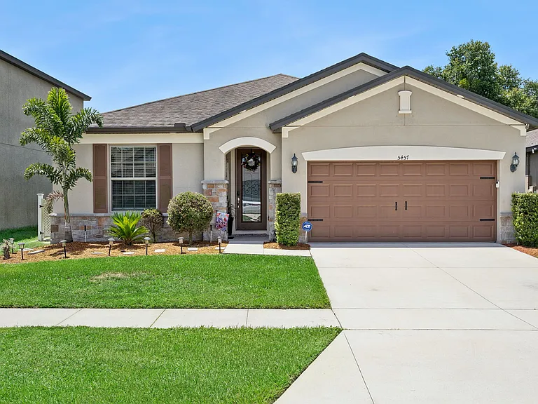 5457 Animosh Ct — Photo 1