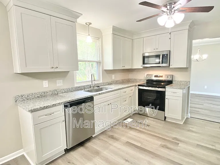 13 Sandpiper Ct — Photo 7
