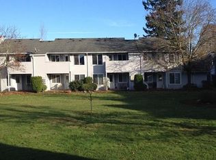 Alder Crossing Apartments, Portland, OR 97233