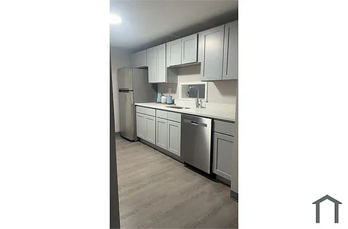 101 Northampton St Photo 1