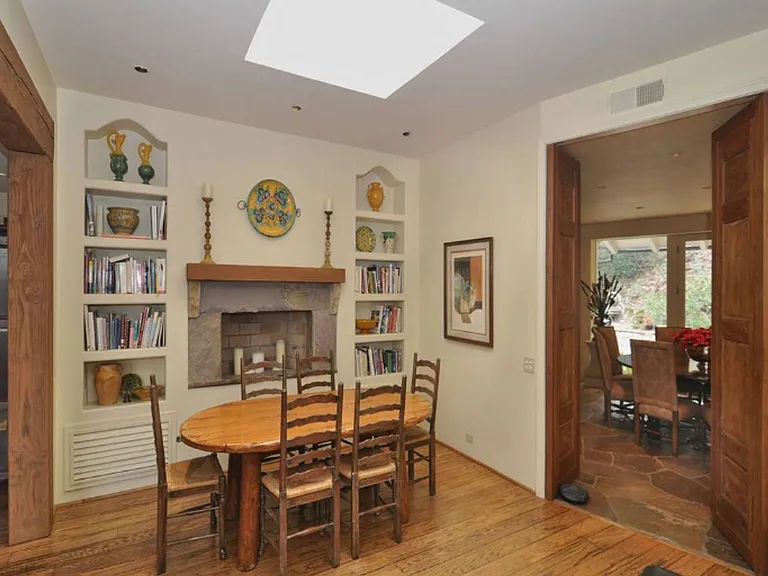 5537 Round Meadow Rd — Photo 7