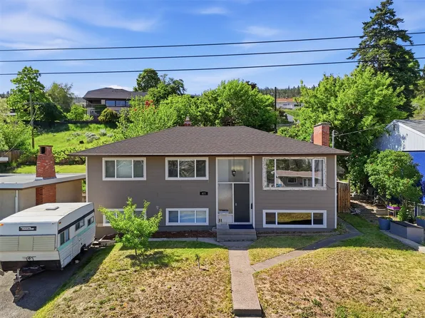 677 Fraser St, Kamloops, BC V2C 3H1