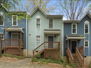 96 S Peak Dr, Carrboro, NC 27510