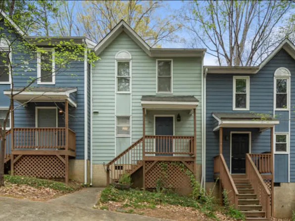 96 S Peak Dr, Carrboro, NC 27510