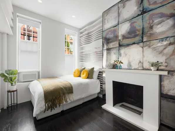 86 Horatio Street image 1 of 5